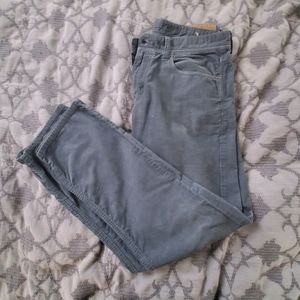 American Eagle Cords